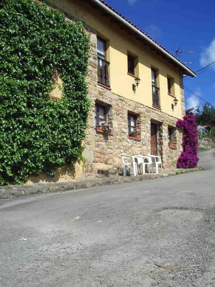 Alojamientos Rurales Pena Crespa Tresvilla Exteriér fotografie
